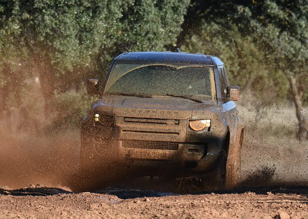 Land Rover Defender: una leyenda reimaginada