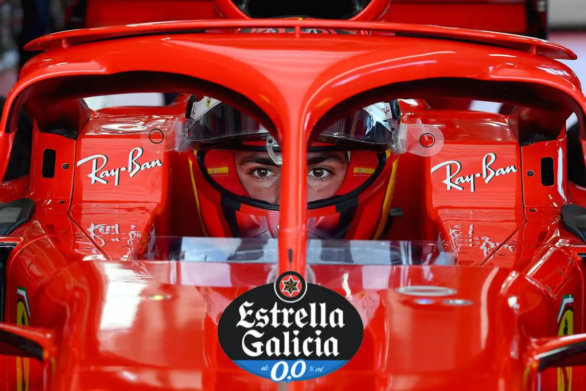 Estrella Galicia 0,0 junto a Carlos Sainz y ‘ficha’ como cerveza oficial de Ferrari