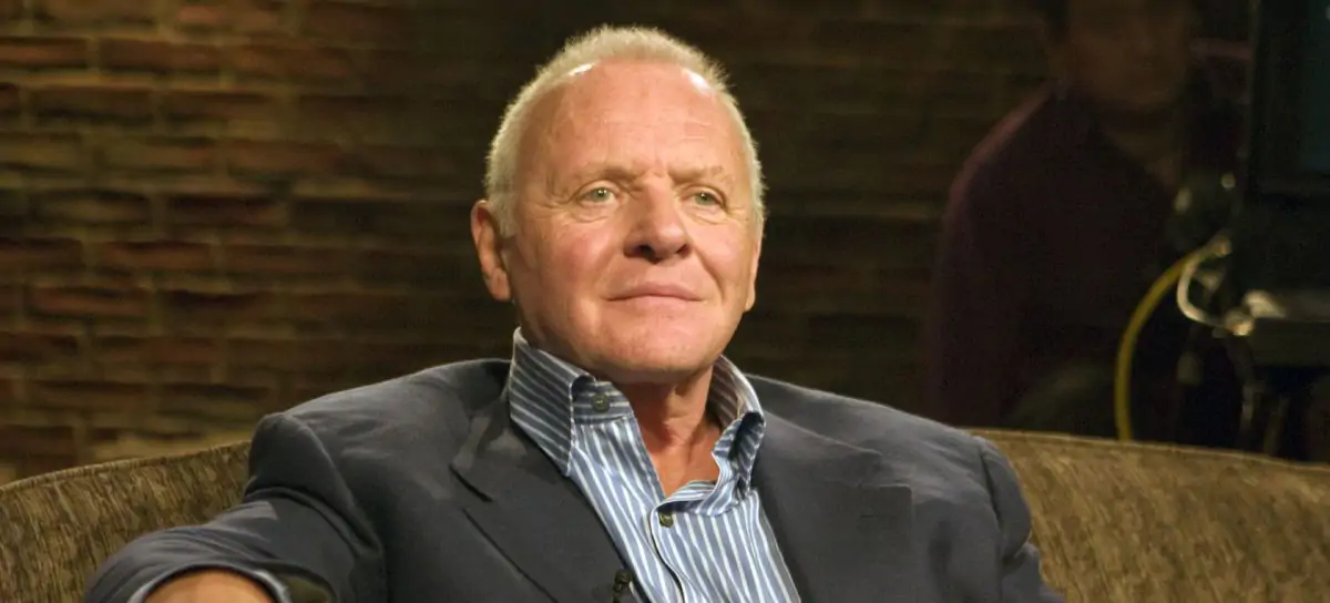 Anthony Hopkins: «La vida es absurda, nos tomamos todo demasiado en serio»