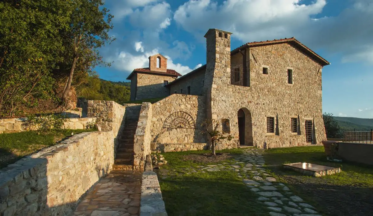 Un antiguo monasterio perdido en Italia para hacer un retiro espiritual