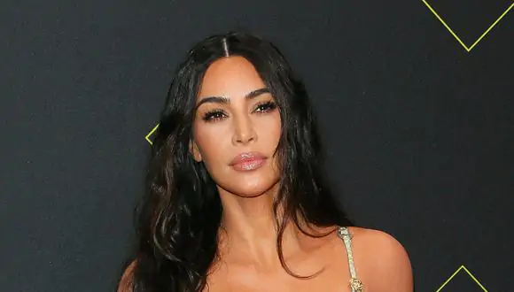 Kim Kardashian entra en la lista de milmillonarios de Forbes por sus negocios