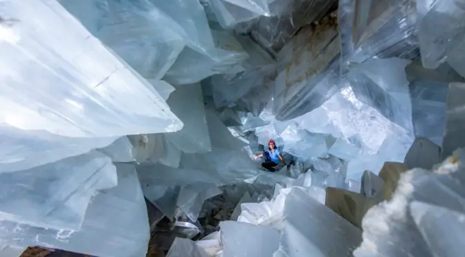 Geoda de Pulpí, bajar a la mina entre impactantes cristales de yeso