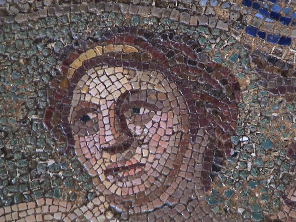 Mérida vuelve a enterrar sus mosaicos romanos