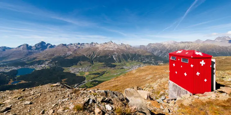 Del más ‘cool’ al más destartalado: la variedad de aseos públicos en los Alpes suizos