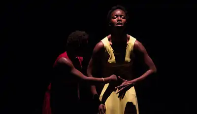 Aïda Colmenero revive la tradición de Senegal con danza contemporánea