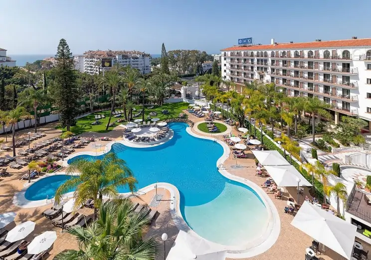 Bain Capital y Stoneweg compran un hotel de 400 habitaciones en Marbella