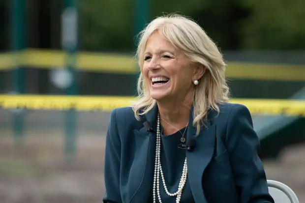 Jill Biden protagoniza la portada de Vogue y habla de su matrimonio