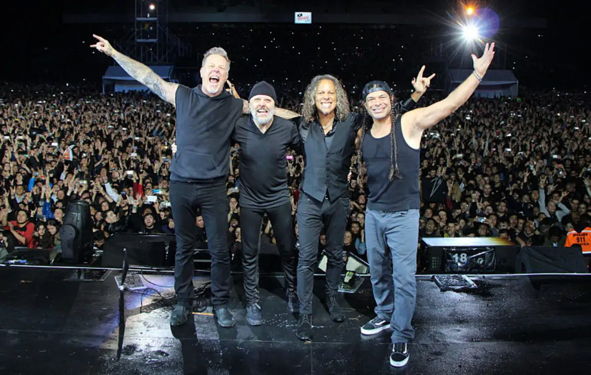 Metallica reedita su «Black Album» con más de cincuenta colaboraciones