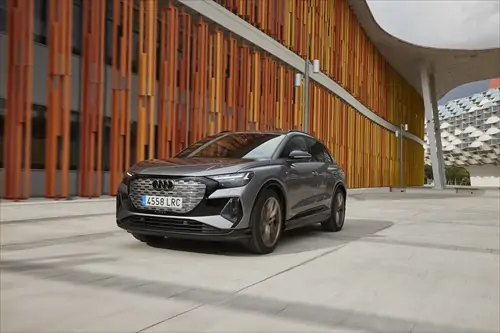 Audi lanza su todocamino eléctrico de volumen, el Q4 e-tron