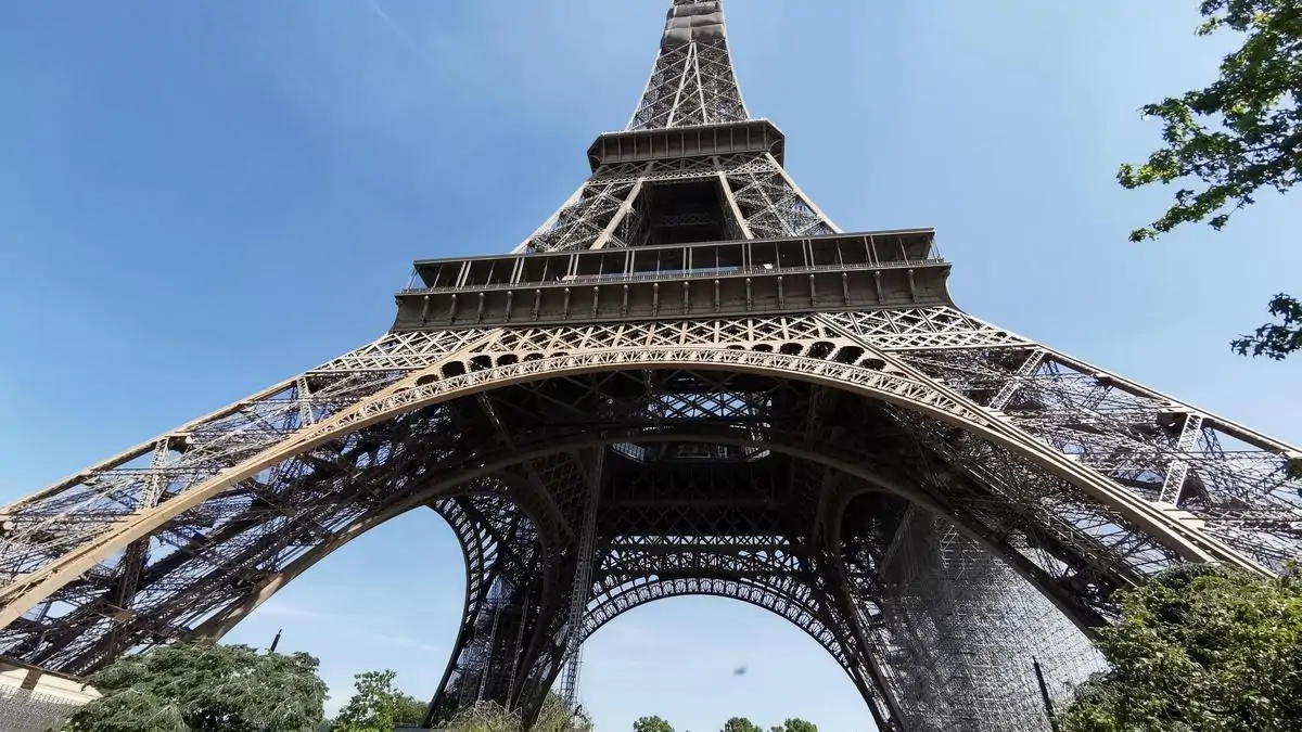 Vuelve la Torre Eiffel