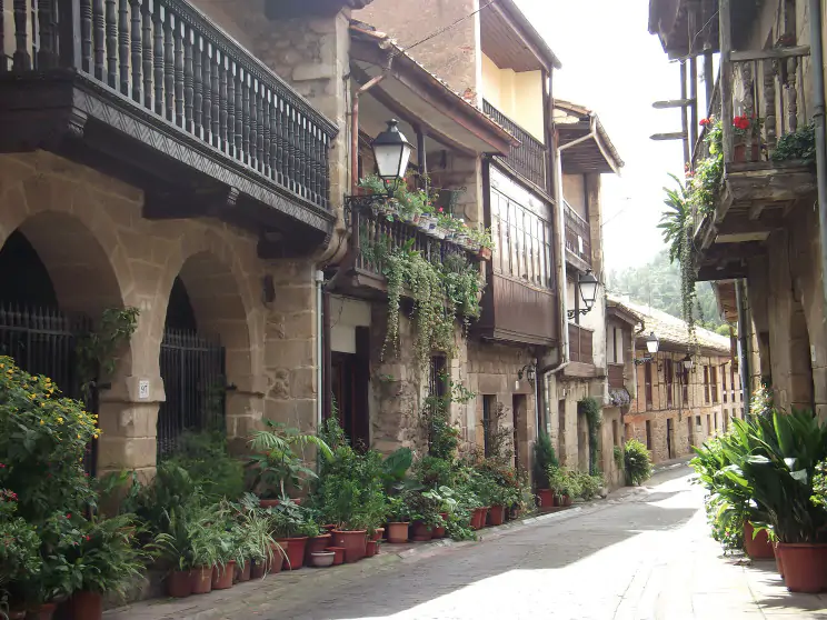 Cartes, un trozo medieval de la historia de Cantabria