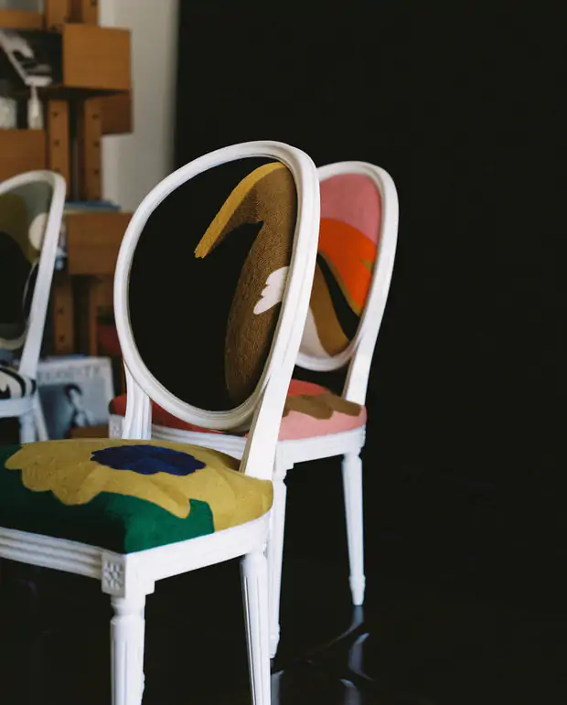 Dior Maison reinterpreta su icónica silla medallón
