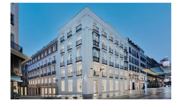 Hines rehabilita un edificio en la calle Preciados y se lo alquila a Inditex y al hotel Chic & Basic