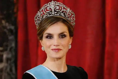 La Reina Letizia vuelve al trabajo