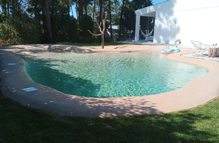 Piscinas de arena: una playa paradisíaca en el jardín de casa