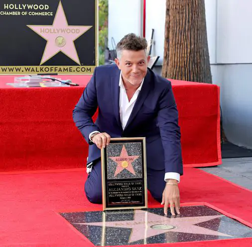 Alejandro Sanz inaugura su estrella en Hollywood: «Llega en el momento justo»