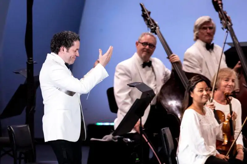 Dudamel y la Filarmónica de Los Ángeles «vuelven a casa»