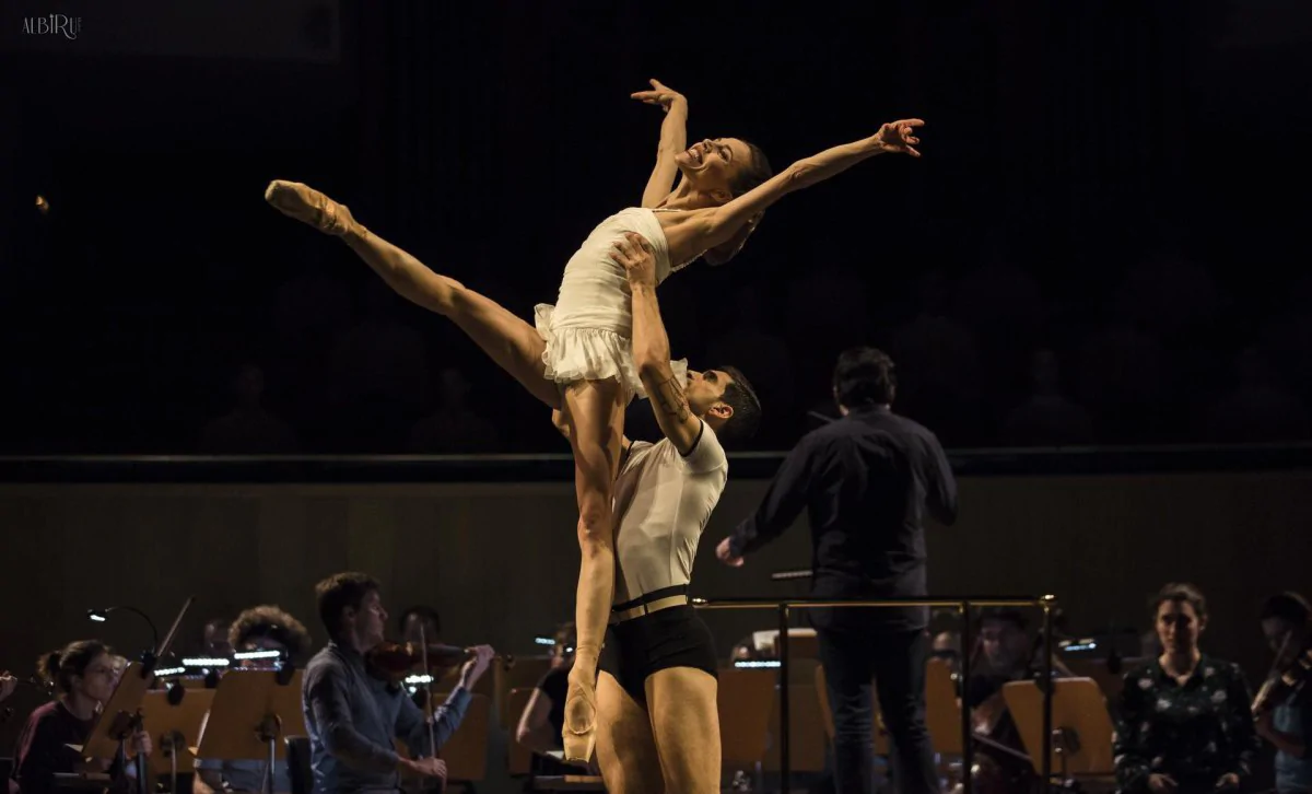 La Compañía Nacional de Danza representa ‘Apollo’ y ‘Pulcinella’