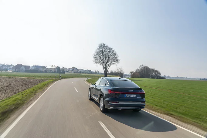 Audi lanza la edición S line plus para los modelos e-tron y e-tron Sportback