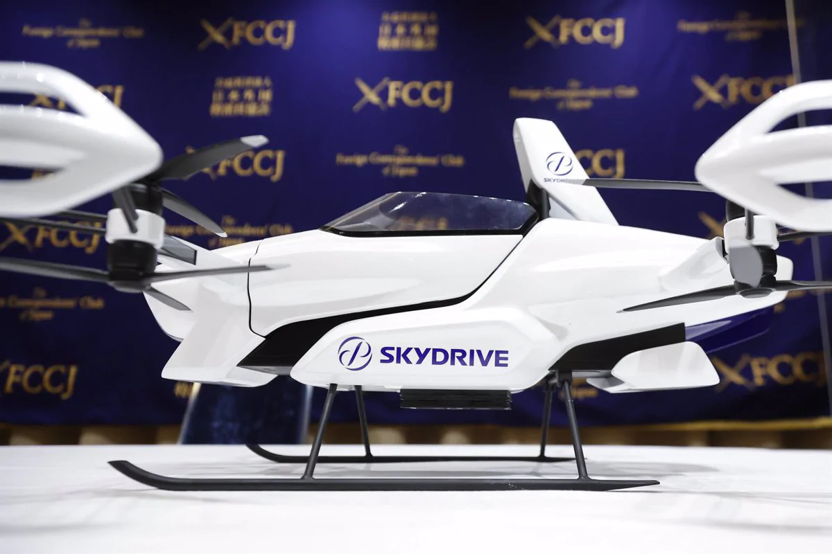 Suzuki y SkyDrive se suben a los coches voladores