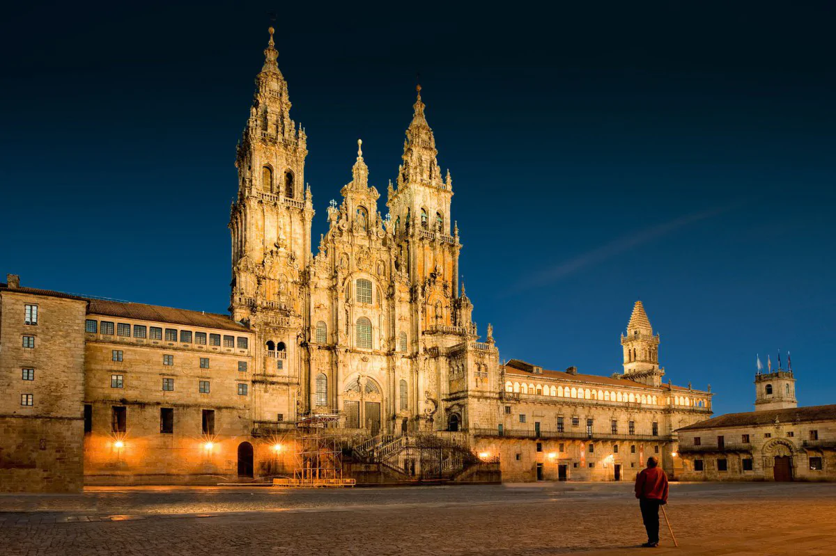 La Catedral de Santiago estrena un espacio funerario obra de Álvaro Siza