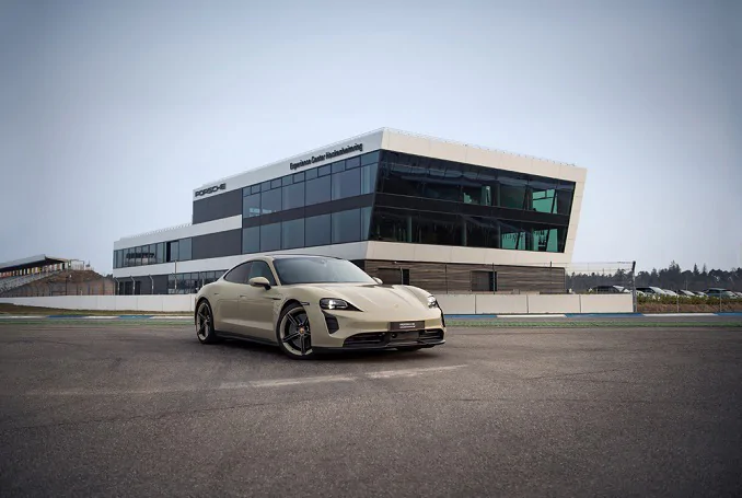 Porsche lanza la edición exclusiva Taycan GTS Hockenheimring
