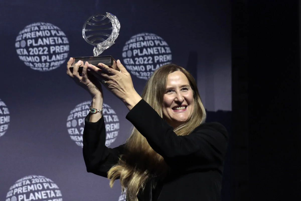 Luz Gabás vive este Sant Jordi de manera «especial» tras ganar el Premio Planeta