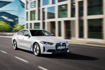 BMW refuerza la oferta del eléctrico i4