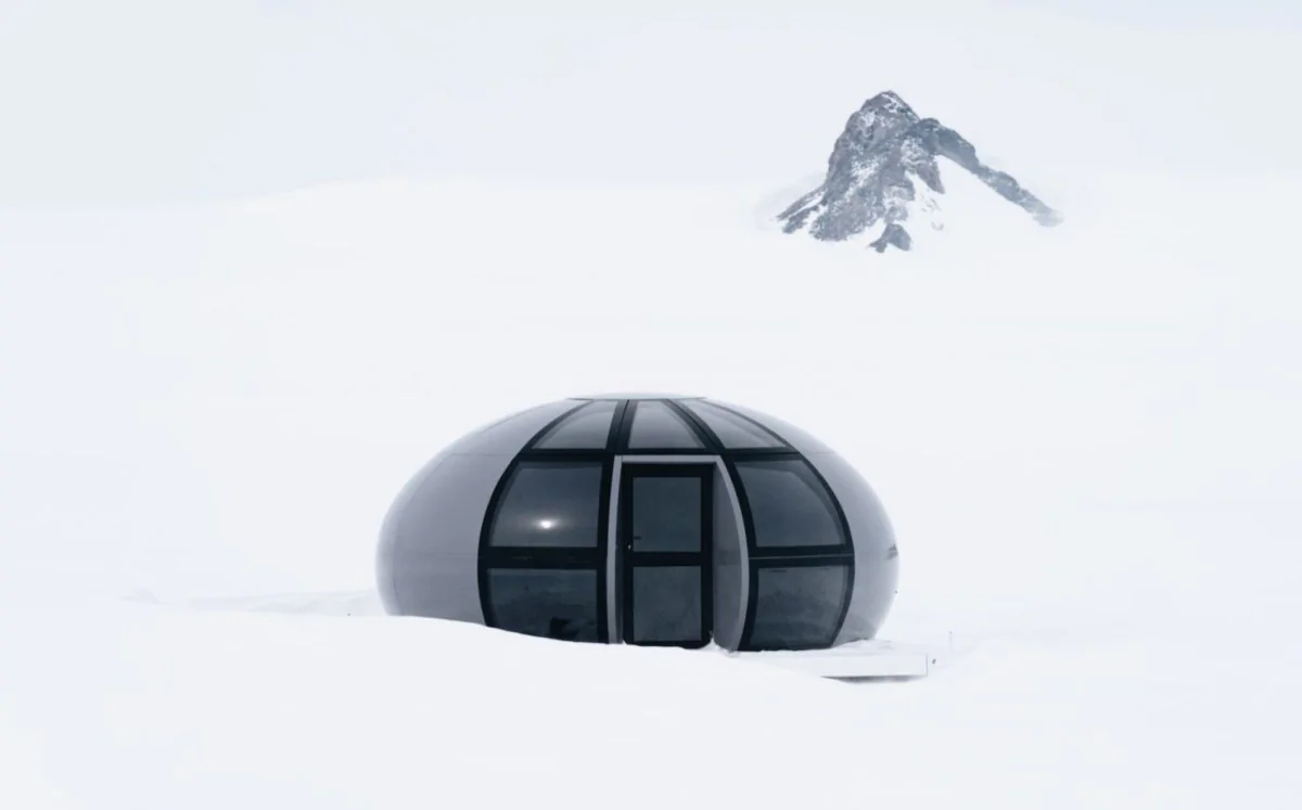Unas cápsulas prefabricadas de lujo y con diseño futurista en plena Antártida