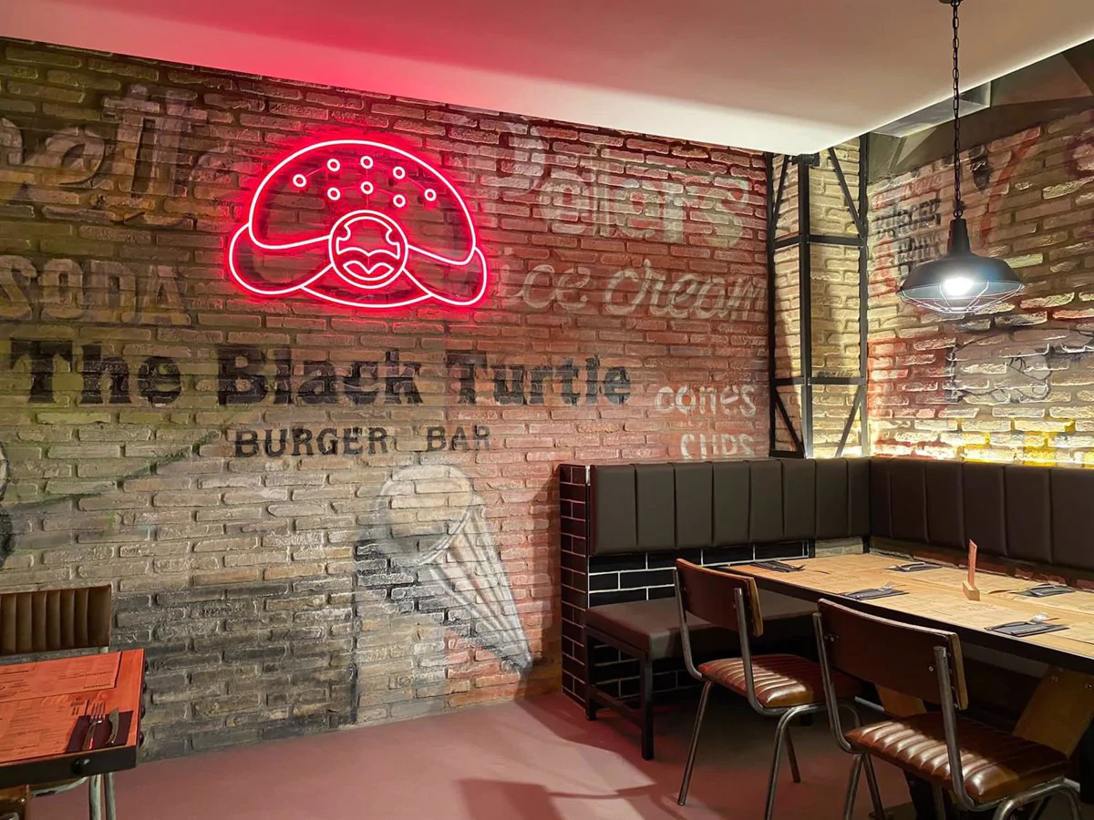 The Black Turtle: La cadena de hamburgueserías gourmet