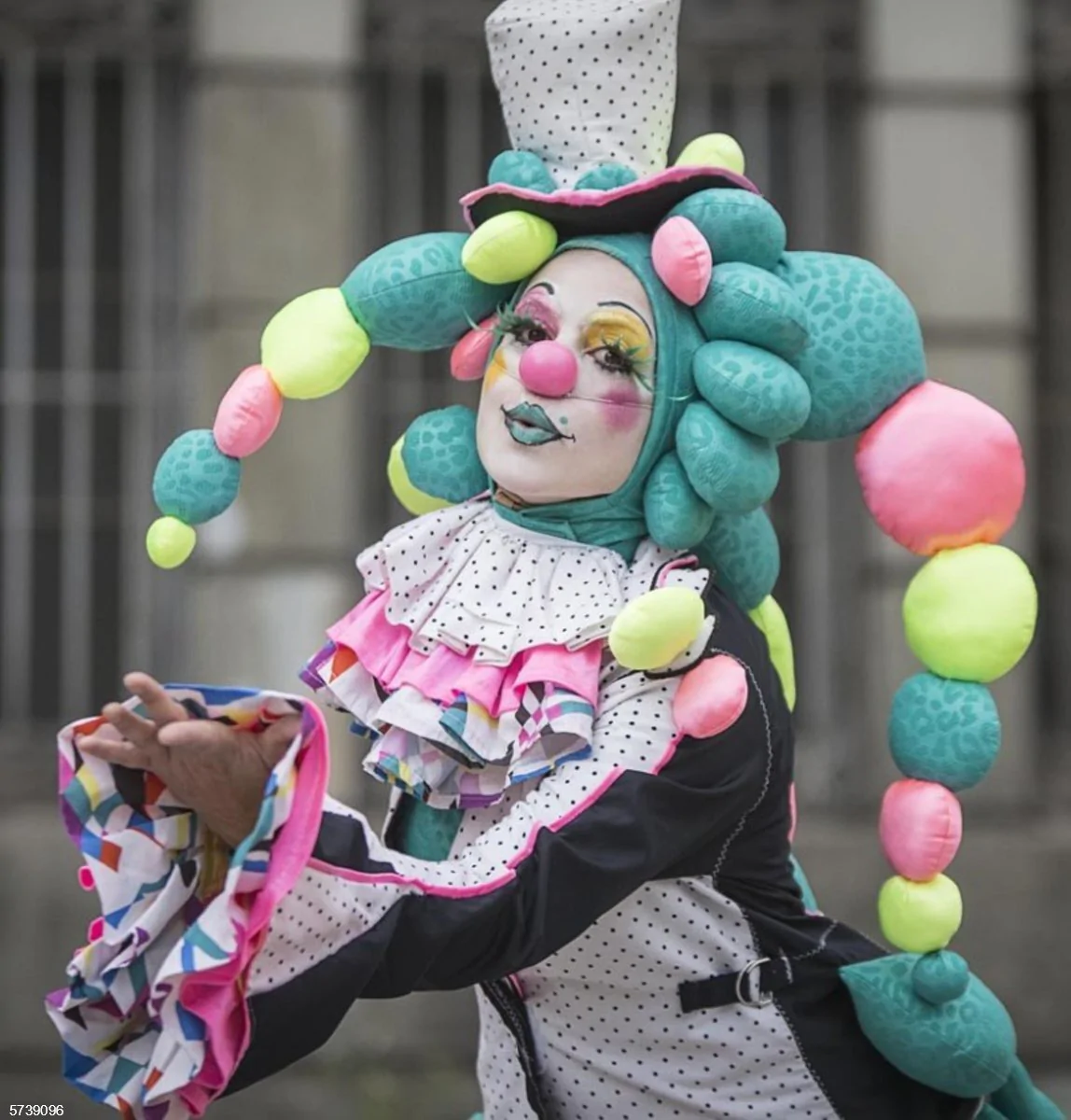 El diseñador Lorenzo Caprile será el encargado de dar la bienvenida al Carnaval desde Matadero Madrid