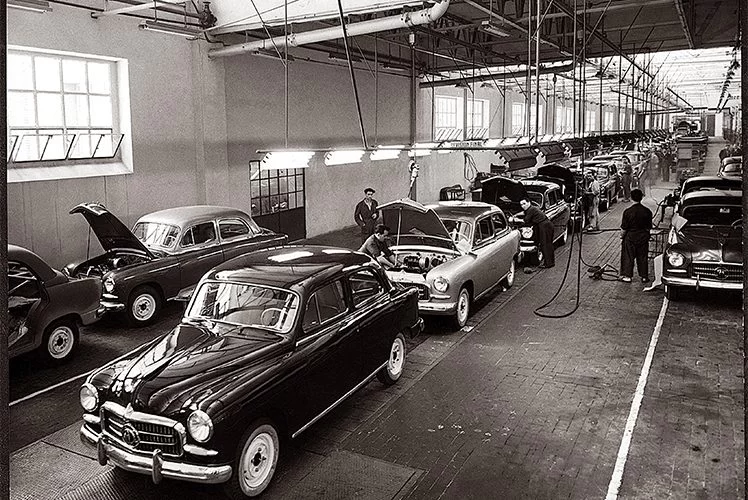 SEAT: 75 años creando el futuro