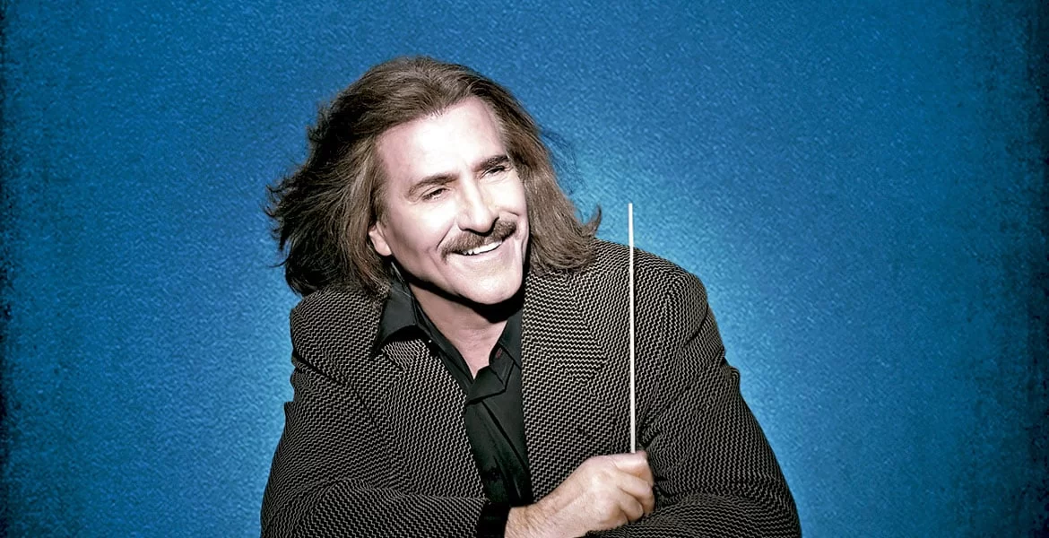 Luis Cobos dirigirá un concierto con la Filarmónica Beethoven, el 4 de octubre en el Teatro Monumental de Madrid, a las 19:30 horas