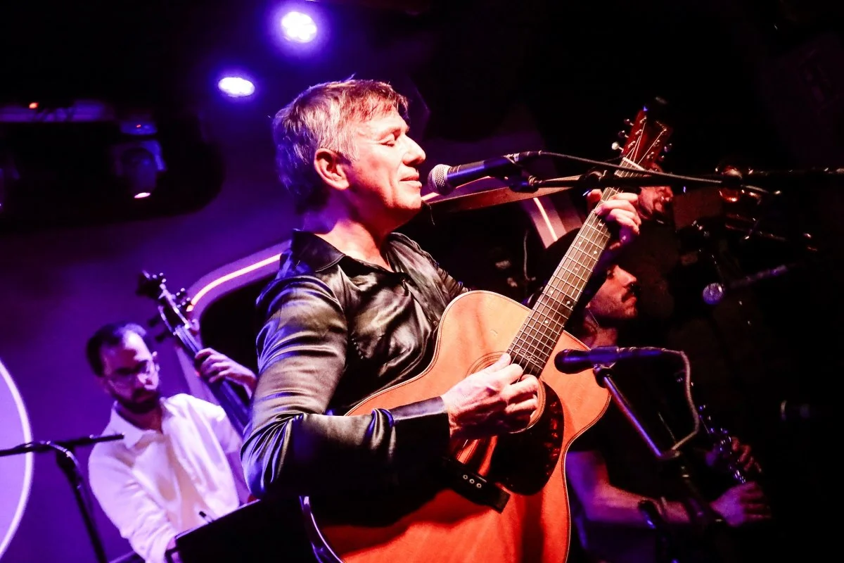 El cantautor barcelonés Daniel Cros publica “El Murmullo de la Lluvia”, su 11º álbum